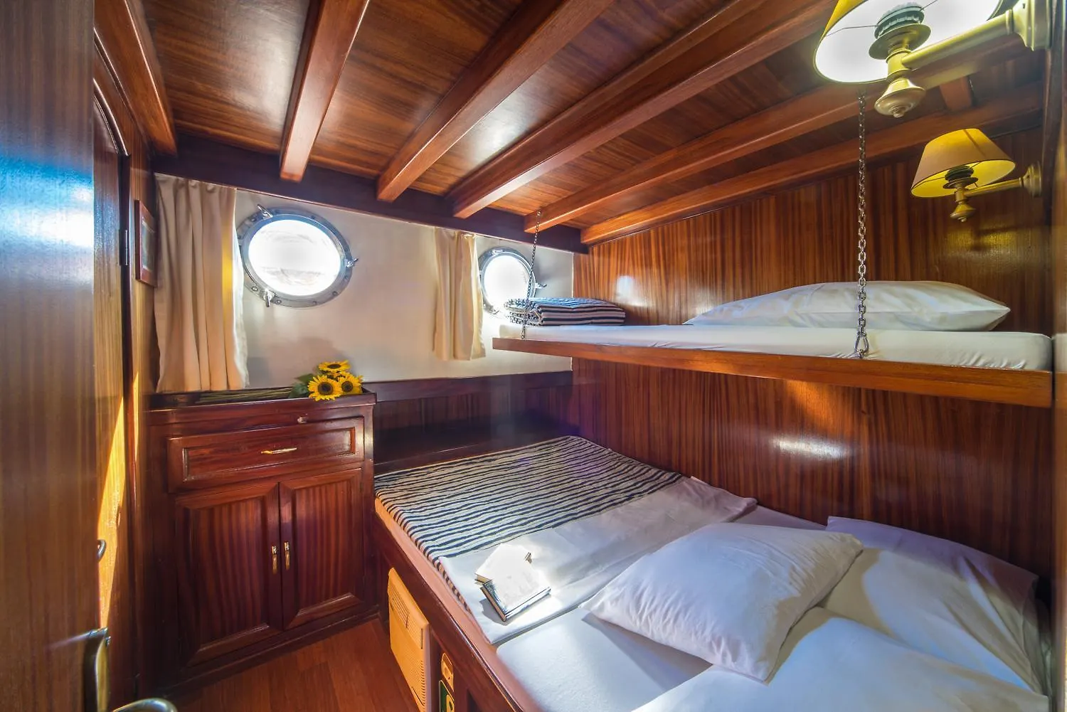 Charming Cabin On Msy Alisa Week Long Island Hopping Adventure Through Dalmatian Coastal Gems Split 0*,  Croatia